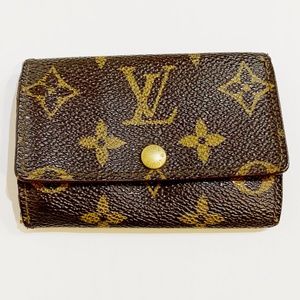 Auth Vtg Louis Vuitton Monogram 6 Key Holder